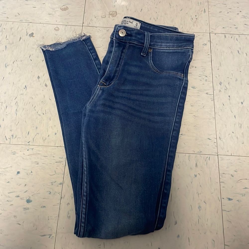 Abercrombie Skinny Jeans, Size 27